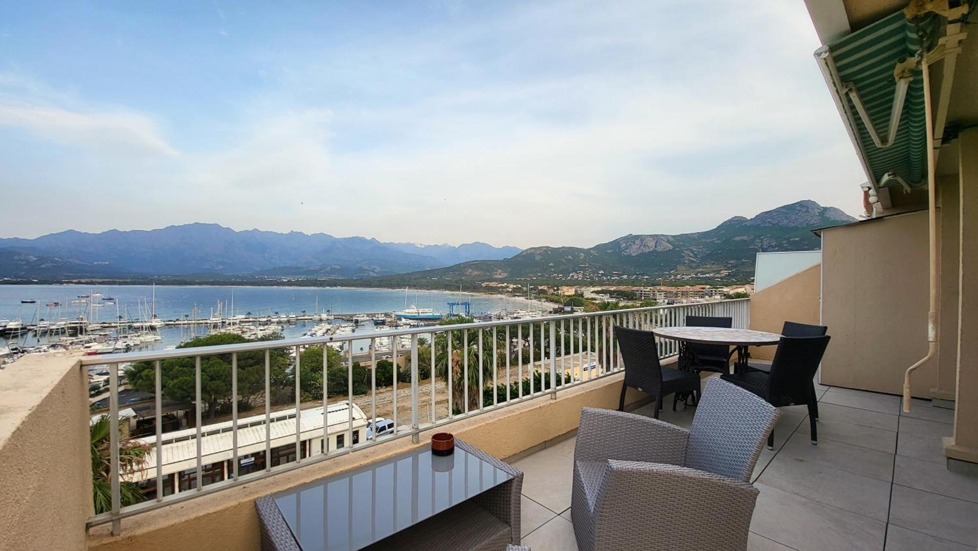 Appartement Sur La Baie, En Centre Ville Кальви Экстерьер фото